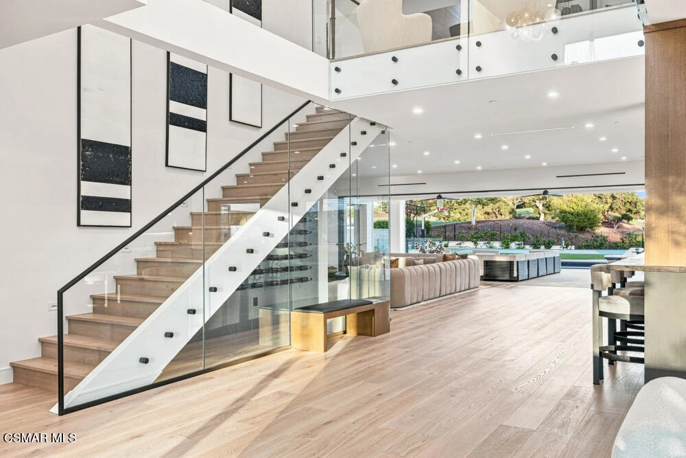 Interior 2