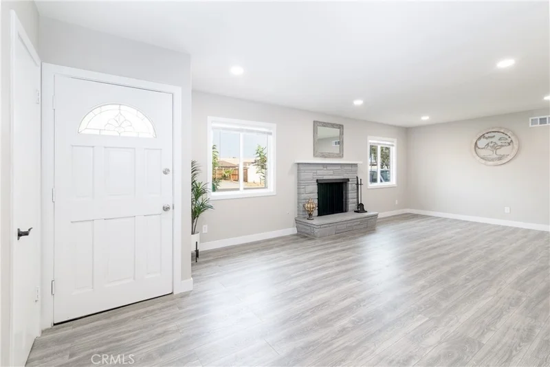 Photo 2 of 12205 Deerwood