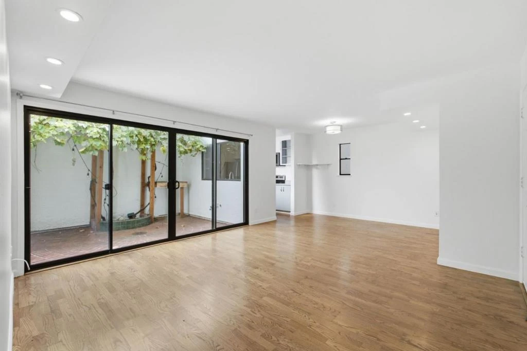 Interior 2