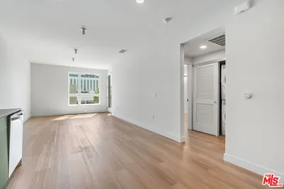10601 Washington Boulevard 603 photo 2