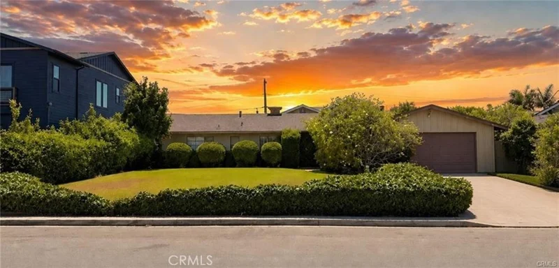 426 El Modena Ave, Newport Beach, CA 92663