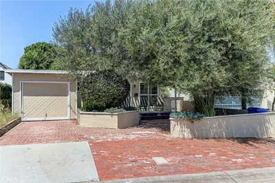 1309 Oak photo 2