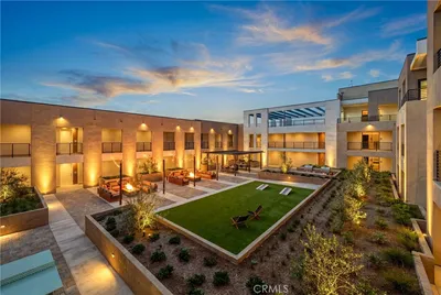 123 S Chapel 504