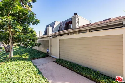 13350 Maxella Avenue 3 photo 2