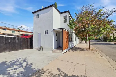 1211 Cole Avenue