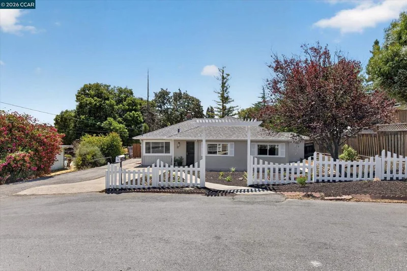 Photo 2 of 12 Morello Heights Dr