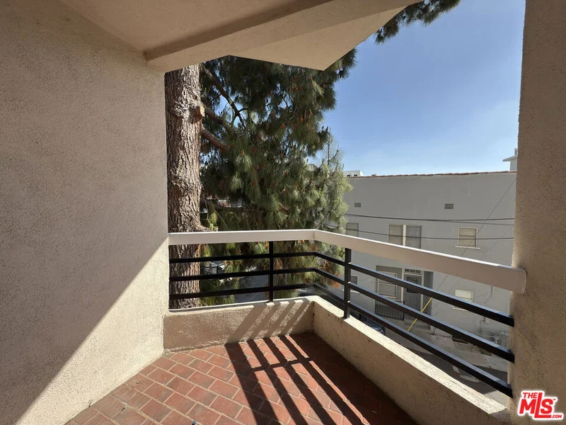 Photo 2 of 120 S Crescent Drive 102