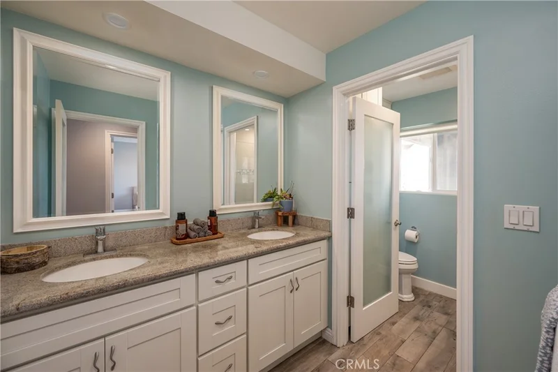 Photo 2 of 1562 Avion Dr,