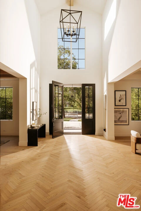 Interior 2