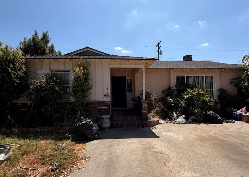 10252 Clancey Avenue, Downey, CA 90241