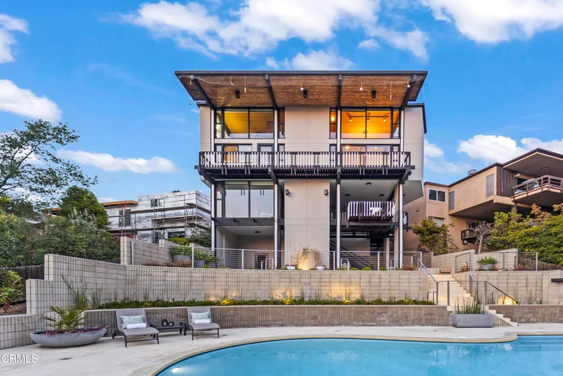 1101 Outlook Lane