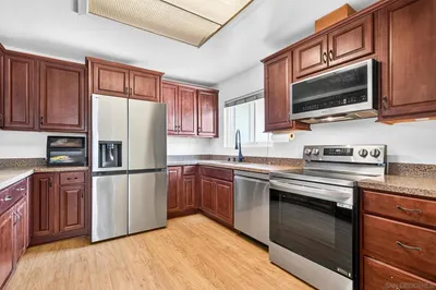423 5th St.