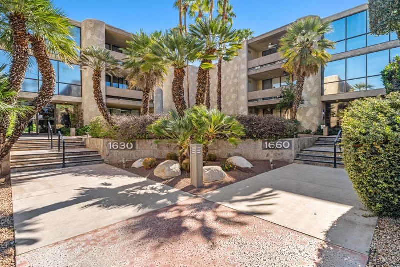 Photo 2 of 1630 La Reina Way 3c