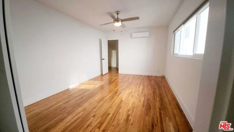 1951 Selby Avenue 7 photo 2
