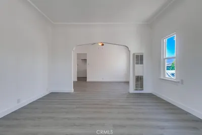 1009 Coronado Avenue 2 photo 2