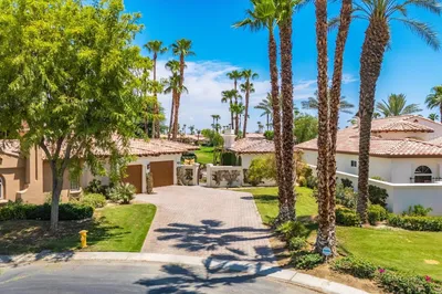 49110 Rancho Pointe