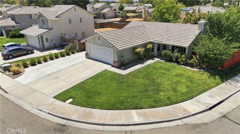 Photo 2 of 44719 Tarragon Drive