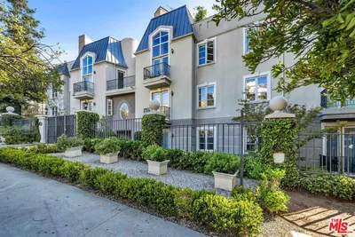 15510 W Sunset Boulevard 304