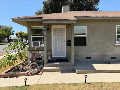 3017 W Victory photo 2