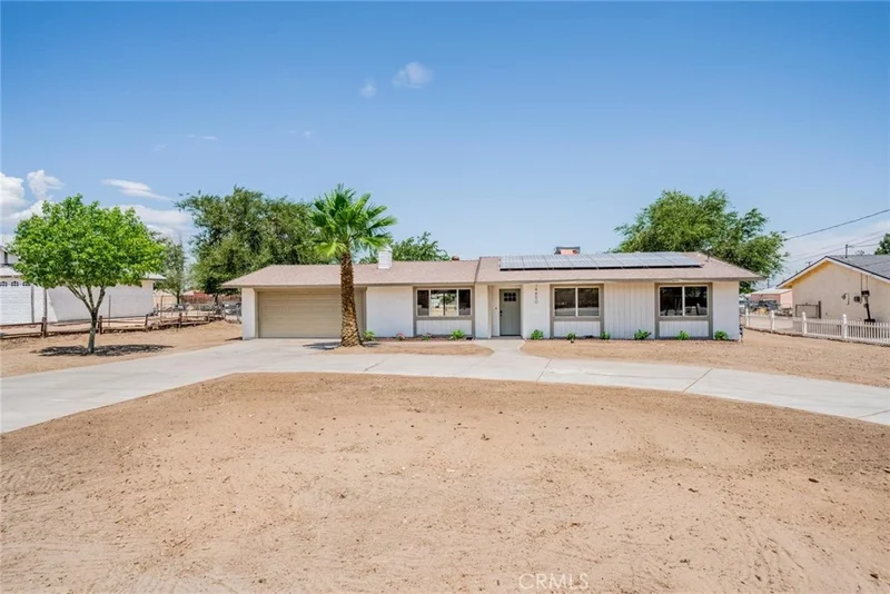 Photo 2 of 14850 Riverside Street