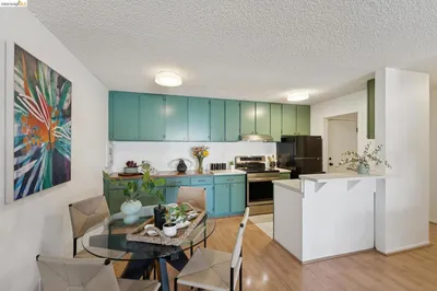 85 Vernon St 312 photo 2