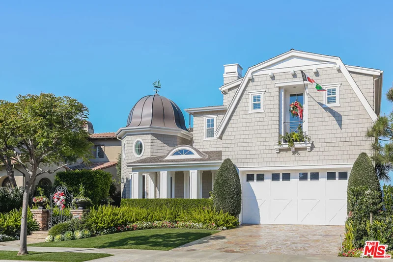 7391 Coastal View Drive