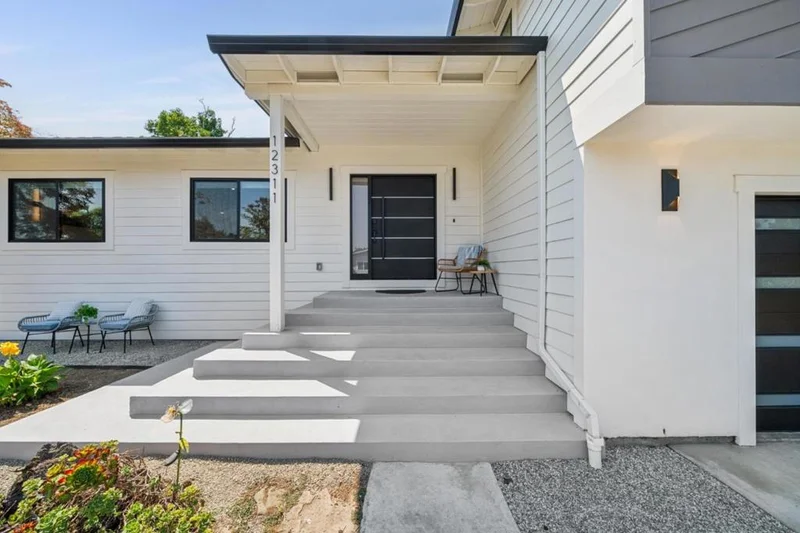 Photo 2 of 12311 Viewoak Drive