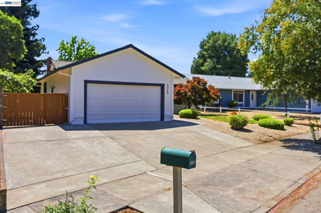 Interior 2