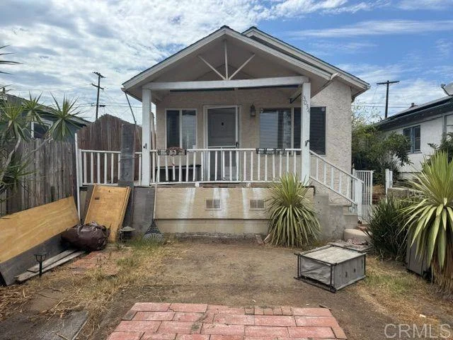 Photo 2 of 3034 Menlo Ave