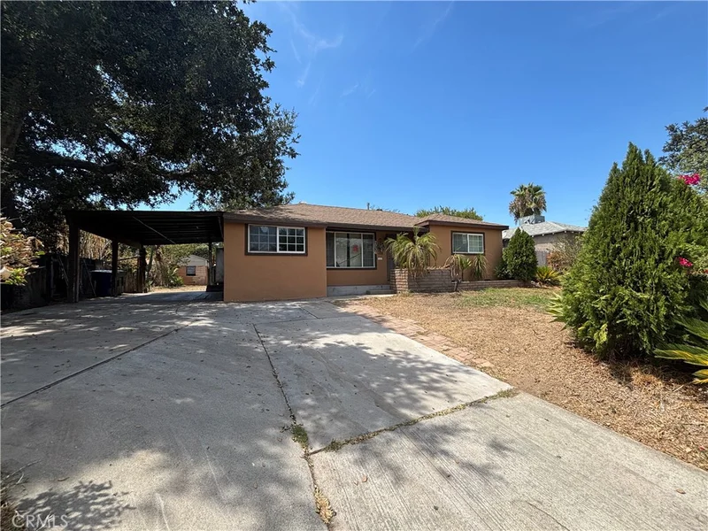 2936 Lincoln photo 2
