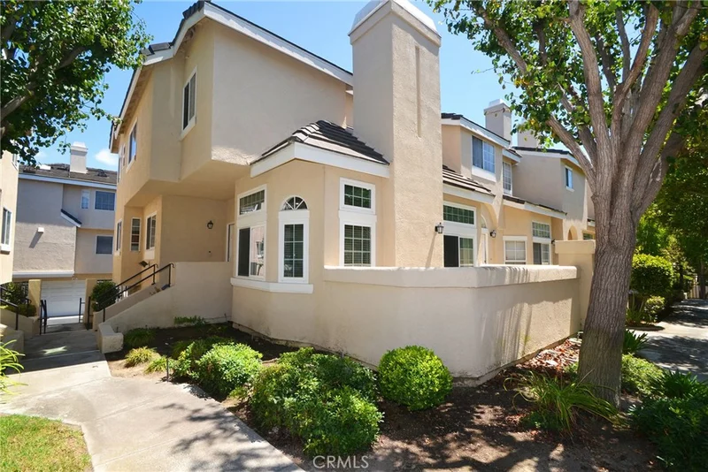 2300 Maple Avenue 200
