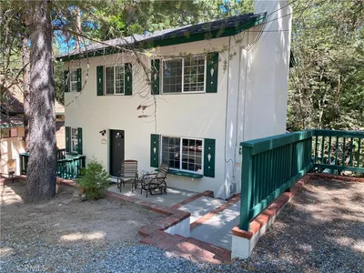 939 Canyon