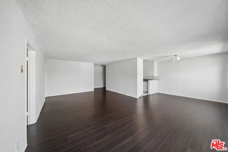 105 S Orlando Avenue 201