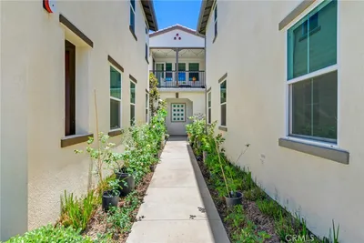 26149 Park Avenue 53 photo 2