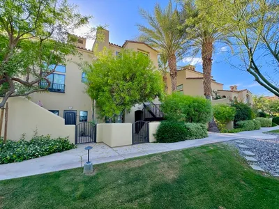 230 Villorrio Drive E photo 2