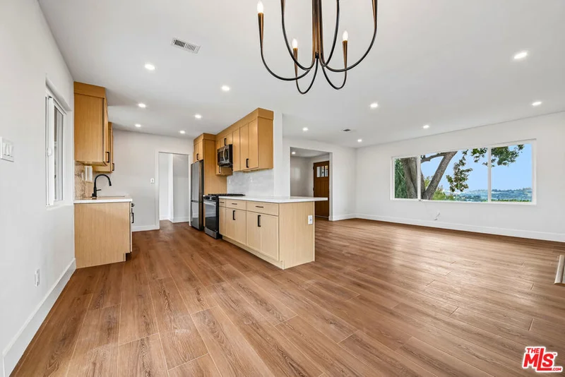 Photo 2 of 1459 N Avenue 57
