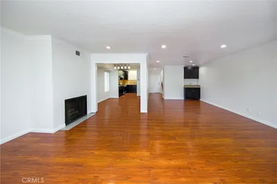 11834 Gilmore Street 16 photo 2