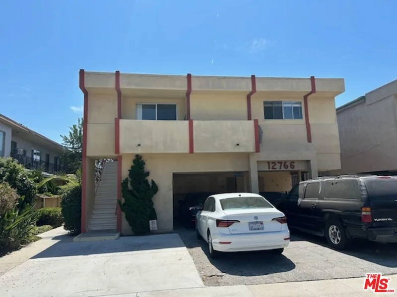 12766 Pacific Avenue 5