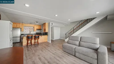 2426 Lincoln Ave J