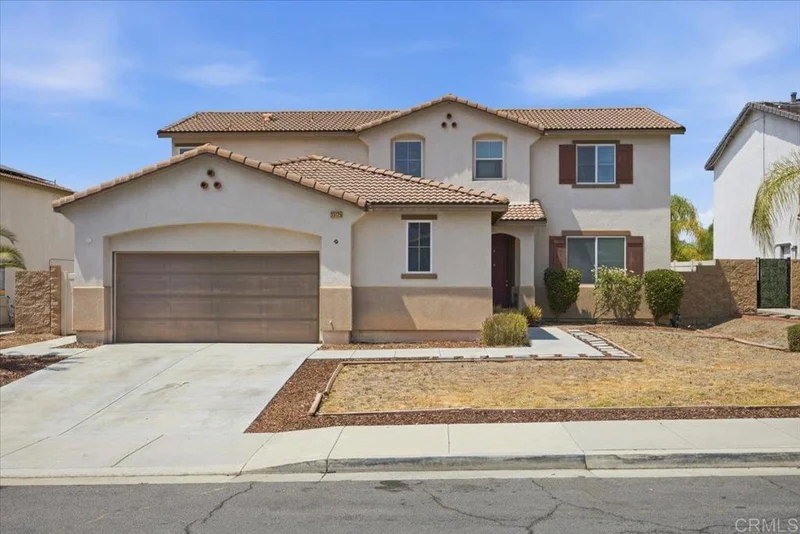 Photo 2 of 35125 Waimea Way