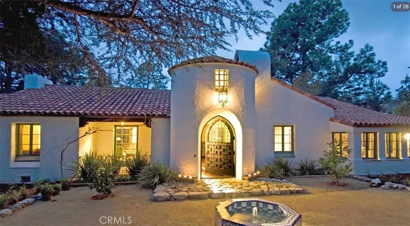 5237 Alta Canyada