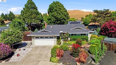 44 Fircrest Ct