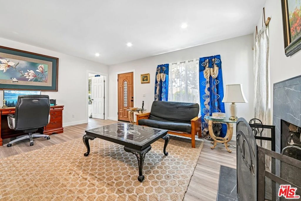 Interior 2