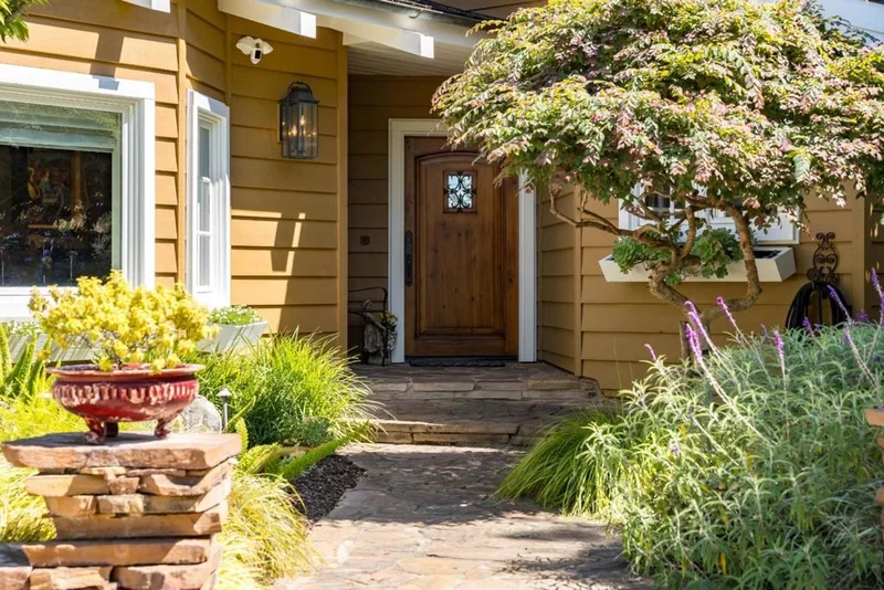 Photo 2 of 780 Lagunita Drive