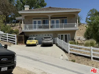 31325 Sloan Canyon Road photo 2