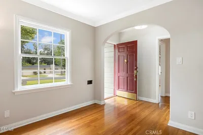 2963 Sheffield photo 2