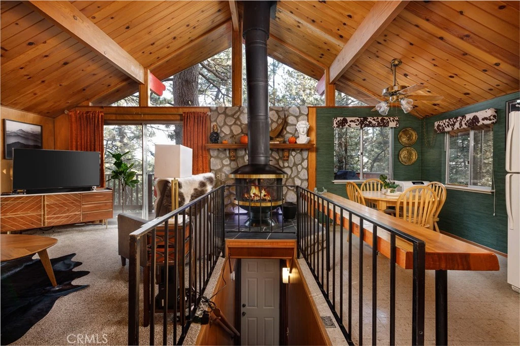 Interior 2