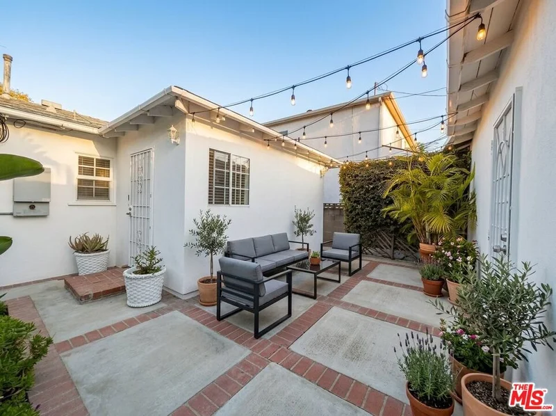 2926 Glenn Avenue GuestHouse