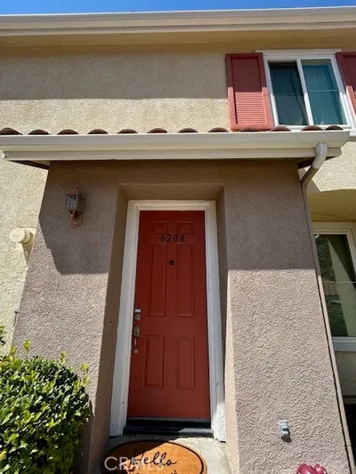 18002 Flynn 6208 photo 2