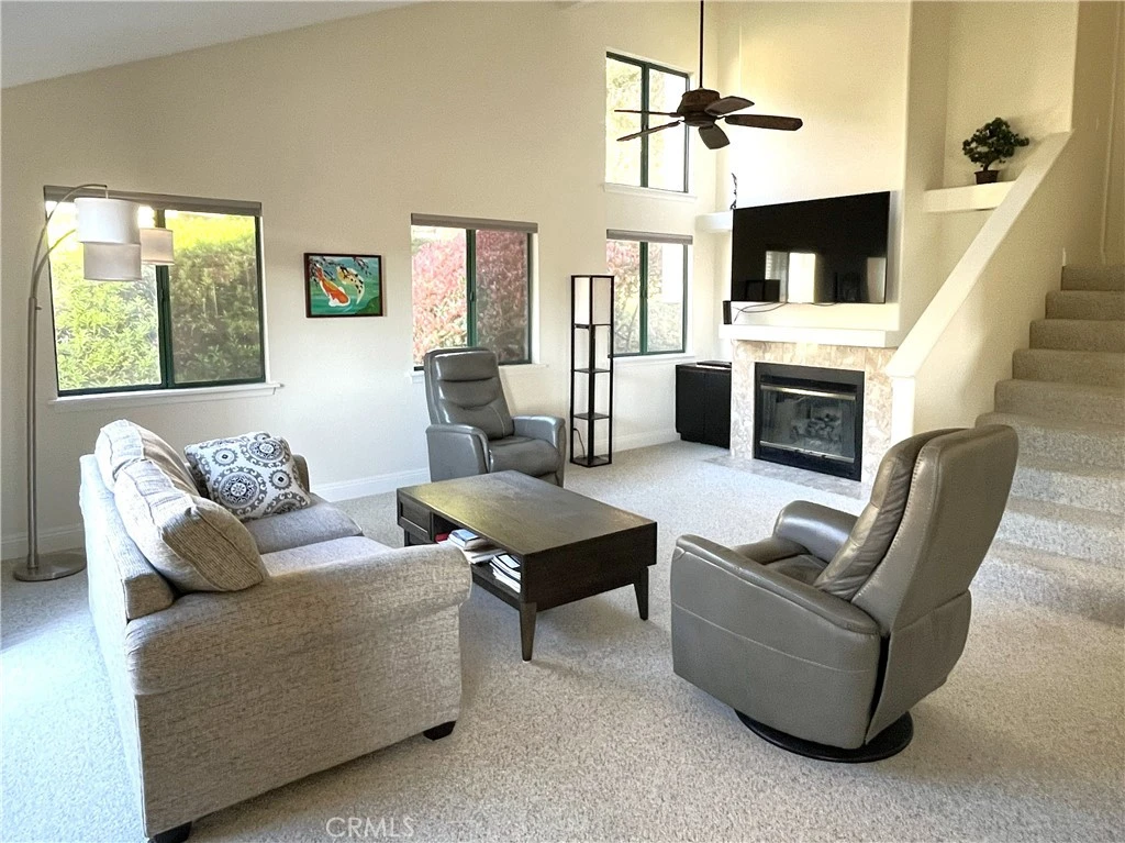 Interior 4